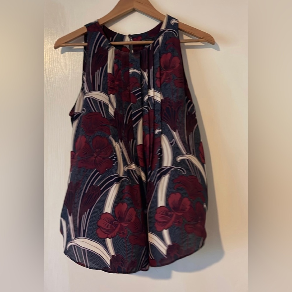Ann Taylor flowy tank